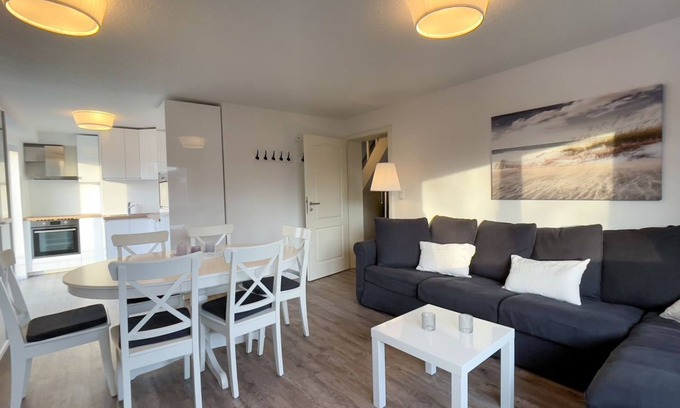 Sahlenburg Apartment | Charming Maisonette Apartment for Up to 10 People - Watt'n Traum