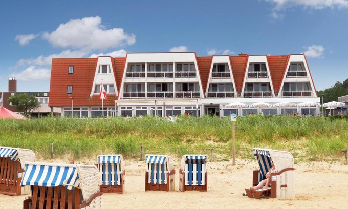 Sahlenburg Hotel | Wattenkieker: Guest Rated 10/10 with Oceanfront Views