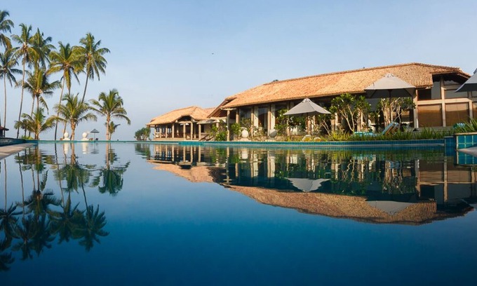 Wennappuwa Hotel | Experience Wattura Resort and Spa: Ocean Views & Relaxation