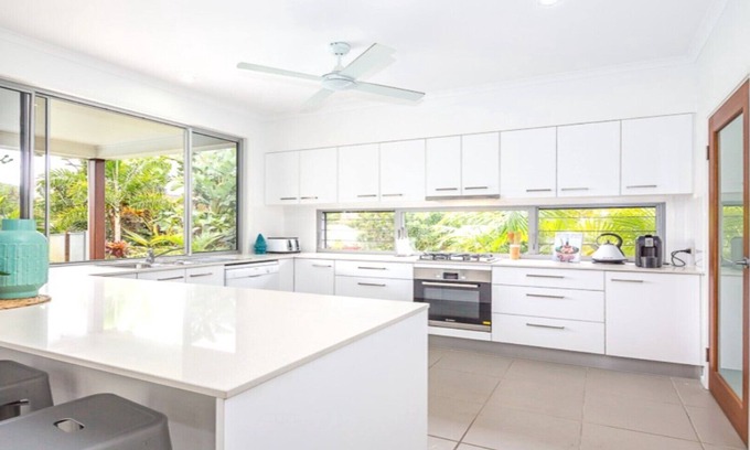 Woorim House | Wave Whisperer Retreat: Ocean View with Private Pool