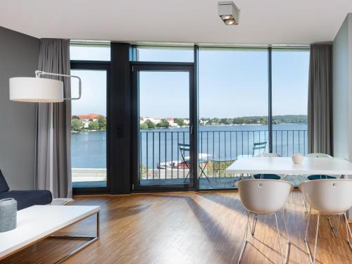 Berliner Vorstadt Apartment | Waveboard Hotel & Boardinghouse: Pet-Friendly 4-Star Escape