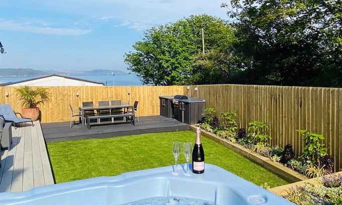 Maenporth House | Relax at Waves Falmouth: Hot Tub & Games Room Near Beach