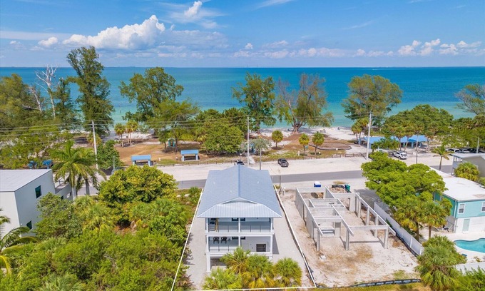 Anna Maria House | Waves- steps from the beach with a water view