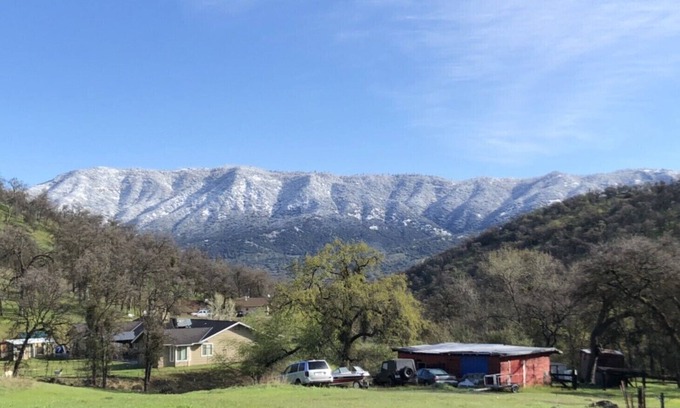 Squaw Valley House | Experience Waxberry Getaway Near Sequoia's Scenic Beauty