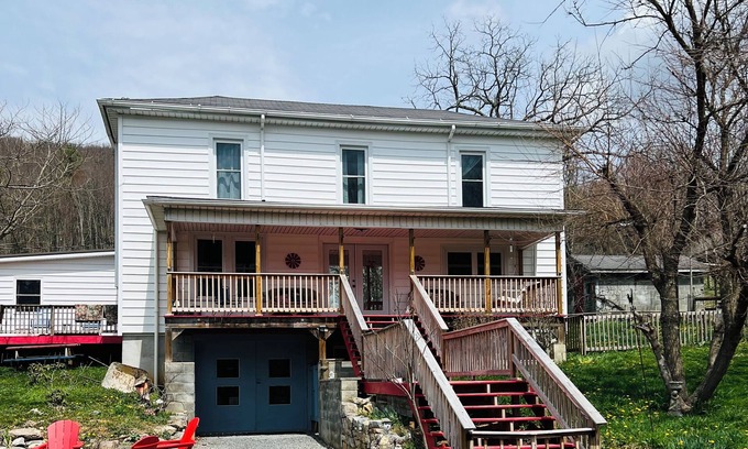 Gap Mills Other | Exceptional Way Up Acres: Pool, Breakfast & Family-Friendly