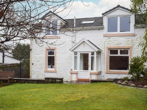 Kilmun House | Family-Friendly Wayside Cottage - Guest Rated 9/10