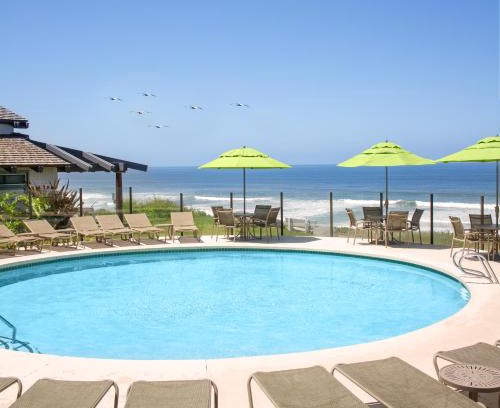 Del Mar Apartment | Oceanfront Comfort at WCH Wave Crest Resort, Rated 8.9/10