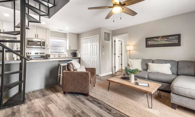 Auburn Apartment | Conveniently Located Near War Eagle with Family Amenities