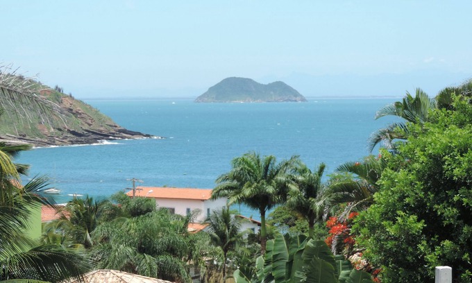 Joao Fernandes House | Family-Friendly Stay with Pool & Kitchen, Rated 9.8/10