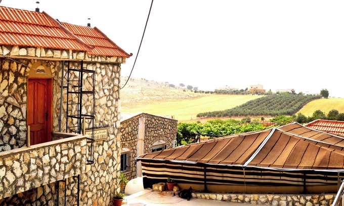 Madaba Hotel | Family-Operated Retreat at Mount Nebo - Rated 8/10 by Guests