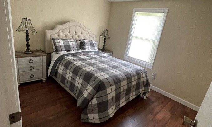 Sparta House | Explore the Beauty of the Blue Ridge Mountains with Ocean Views