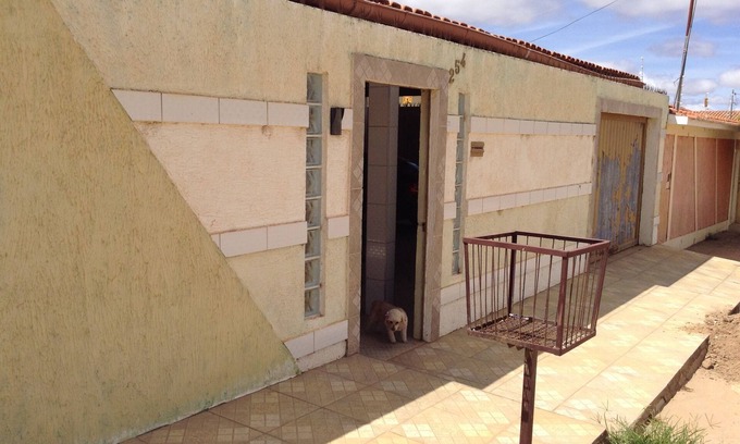 Rio De Contas House | Pet-Friendly Retreat: Enjoy Family Amenities and Relaxation