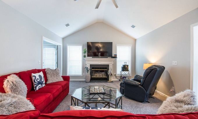 Hanahan House | Pet-Friendly Retreat with Ocean Views and Fenced Yard