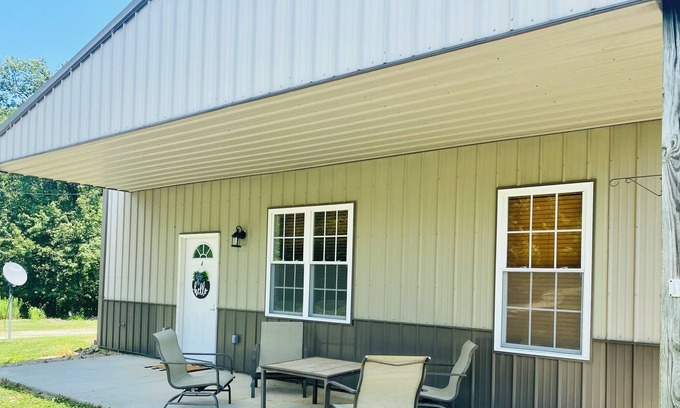 Mattoon Cabin | Top-Rated Family Retreat with Kitchen Amenities Awaits