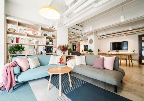 Prince Edward Apartment | Weave Studios - Prince Edward