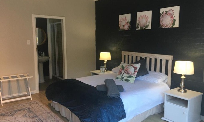 Grahamstown Apartment | Family-Friendly Getaway at Wedmore Place with Solar
