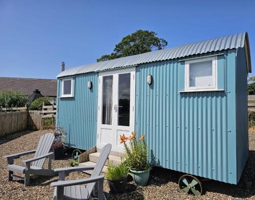 Kirkmichael Ski Chalet | Exceptional Wee Shepherds Hut in Maybole - Rated 10/10