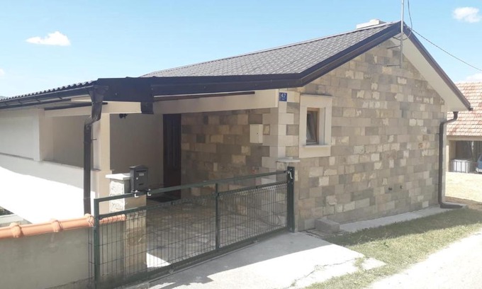 Canton 10 House | Highly Rated Weekend House Petar with Family-Friendly Amenities