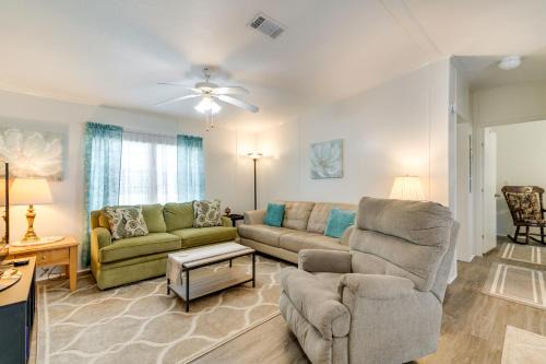 Brooksville House | Relaxing Weeki Wachee Rental with Oceanfront Views