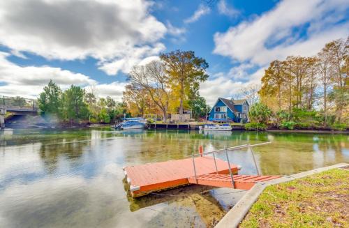 Weeki Wachee Gardens House | Family-Friendly Weeki Wachee River Home Near the Park
