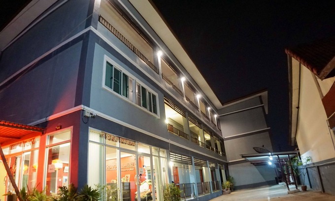 Khon Kaen Hotel | Budget-Friendly Weerawadee Place with Family Amenities