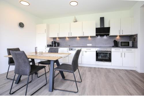 Boltenhagen Apartment | Discover Weiße Villen Wohnung 19: Family-Friendly Retreat
