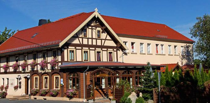 Jonsdorf House | Pet-Friendly Retreat at Weißer Stein Jonsdorf with Breakfast