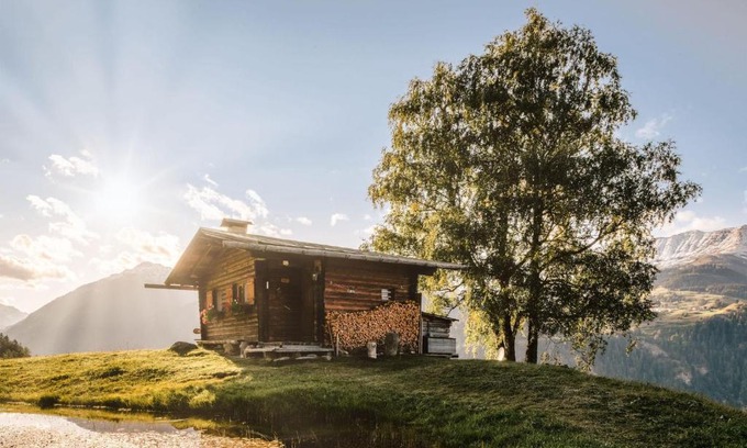 Ried im Oberinntal House | Experience Weiherhütte Ried: Oceanfront & Pet Friendly Retreat