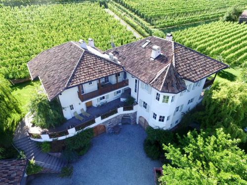 Appiano Sulla Strada del Vino Apartment | Discover Weinhof Mumelter: Oceanfront Family Retreat