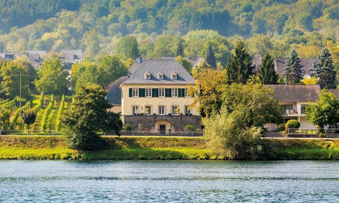 Wehlen Hotel | Premier Stay at Wein- und Landhaus S A Prüm - 5 Stars