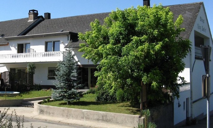 Nittel Bed & Breakfast | Experience Comfort at Weingut-Pension Heinz Dostert