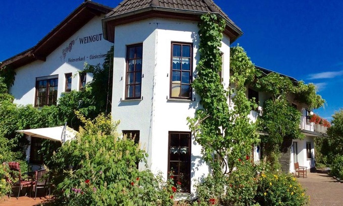 Ayl Cottage | Ocean View Double Room at Weingut-Pension Raevenhof