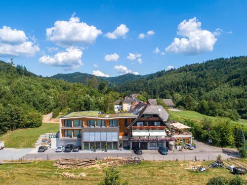 Gengenbach Hotel | Guest Rated 9/10 at Weinhotel Pfeffer & Salz - Family-Friendly