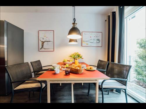 Deidesheim Apartment | Enchanting Weinreisedomizil with Garden & Ocean Views