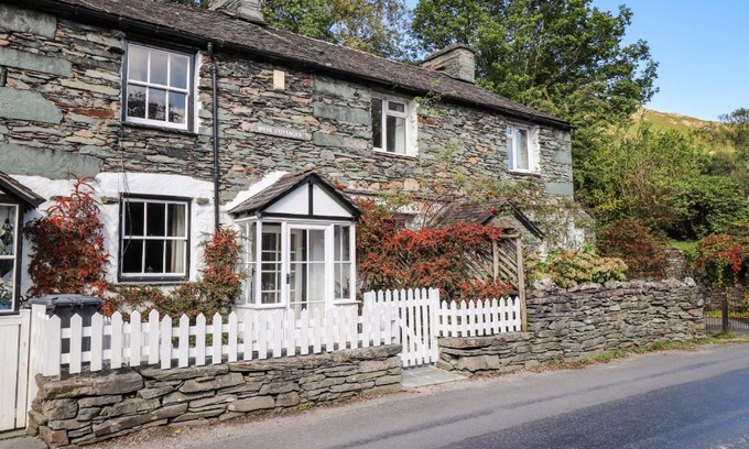 Chapel Stile House | Cozy Weir Cottage: Family & Pet Friendly Retreat