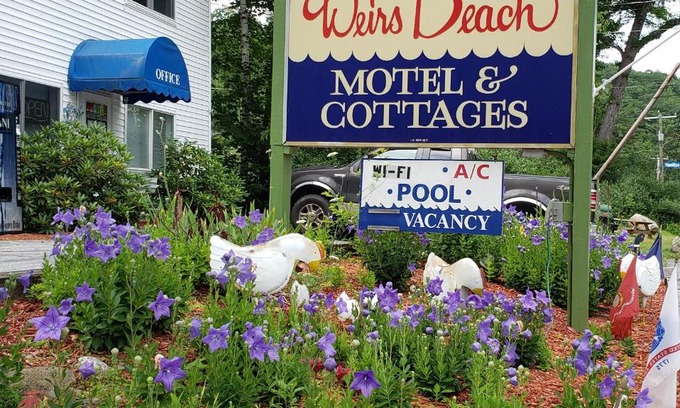 Weirs Beach Hotel | Discover Weirs Beach Motel & Cottages with Ocean Views