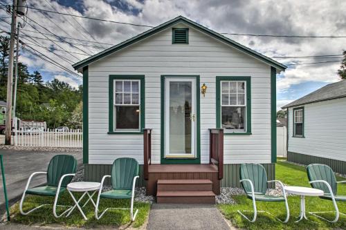 Laconia House | Weirs Channel Cottage: Beach Access & Family-Friendly Stay