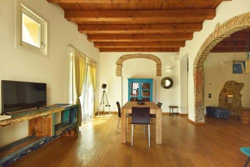 Monselice Apartment | Welcome to Casa a Colori: A Vibrant Getaway Experience