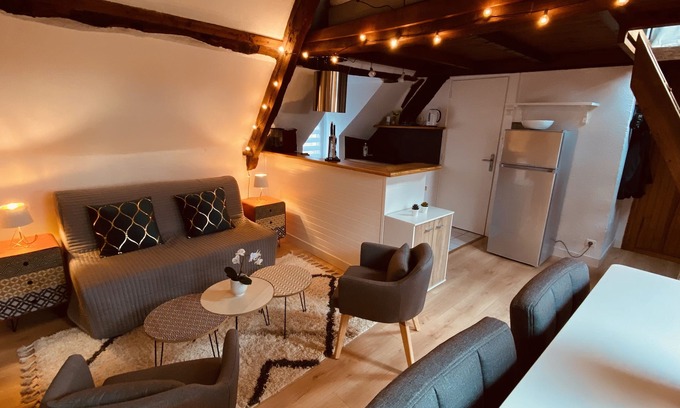La Cite Apartment | Cozy Ocean View Studio with Pool and Breakfast Options