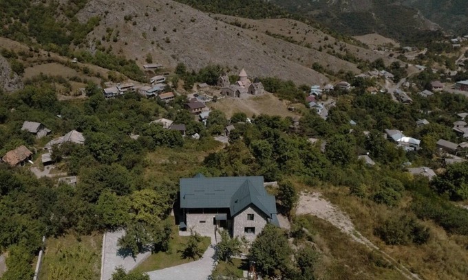 Gosh House | Discover Balkonum Guesthouse: Your Idyllic Gosh Retreat