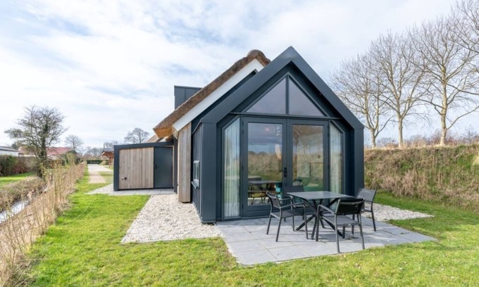 Westenschouwen House | Discover Peaceful Chalet 7 at Riethoek Westerschouwen