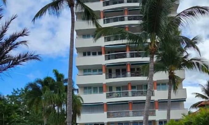 Barrero Apartment | Welcome to Costal Paradise!