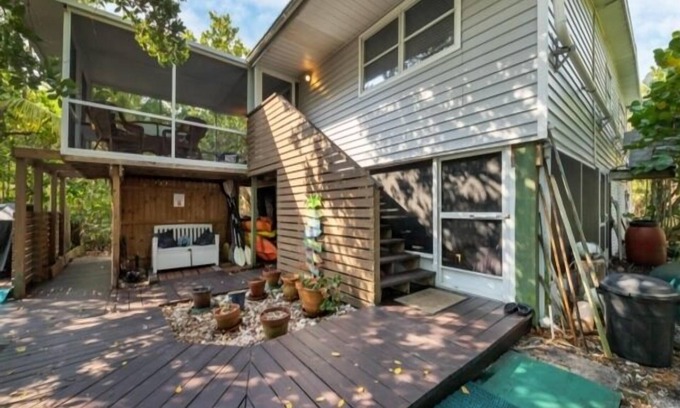 Placida House | Experience DOCKTAILS: Bayfront Stay with Private Dock