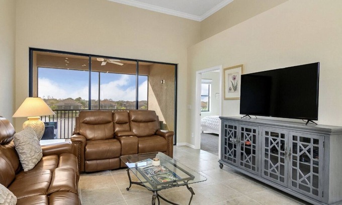 Naples Condo | Experience Esplanade Golf & Country Club: Oceanfront Bliss