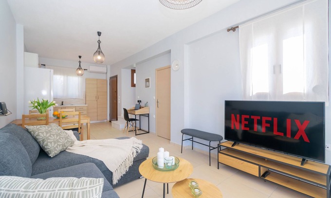 Neos Marmaras House | Discover Halkidiki: Oceanfront Pet-Friendly Getaway