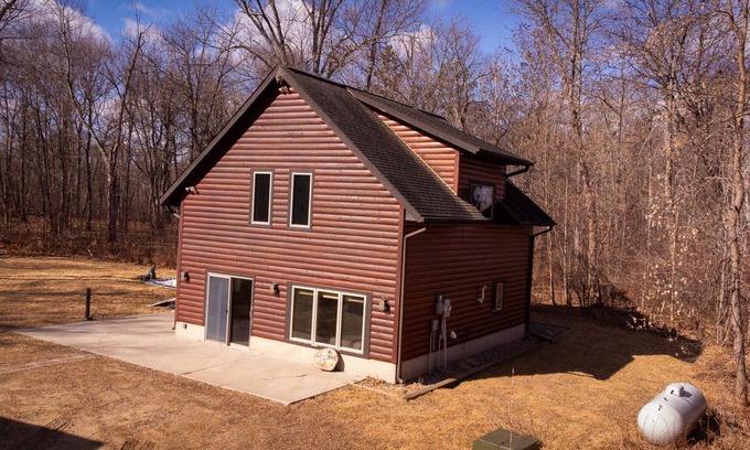 Federal Dam Cabin | Experience Comfort at Leech Lake Lodge - Pet Friendly Stay!