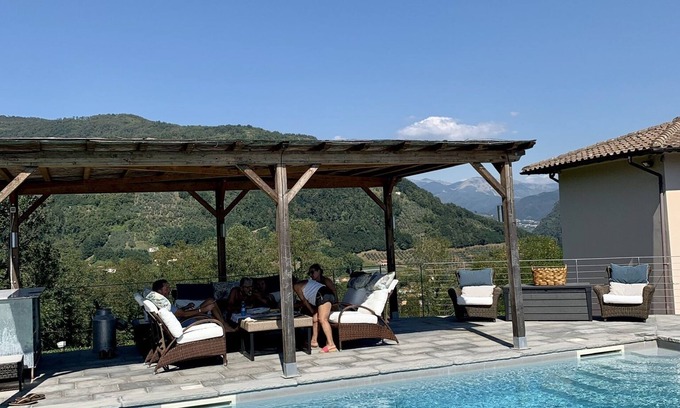 Borgo a Mozzano Villa | Discover Beautiful Villa Adriano in Lush Tuscany