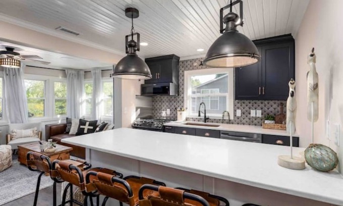 Lakeview House | Experience No Egrets - Waterfront Retreat on Indian Lake