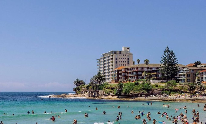 Caringbah House | Discover Nor Easter: Family-Friendly Retreat Near Cronulla