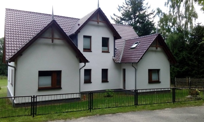 Ueckeritz Apartment | Discover Family-Friendly Comfort at Villa Wald-Eck